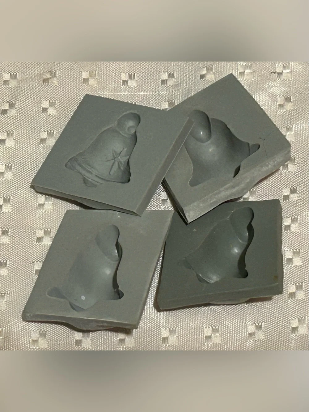 24 Vintage Rubber Molds Holidays , Leaves , Bells Mint Wedding Candy